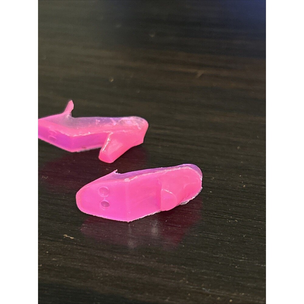 (2) Pair Vtg Barbie Doll Blue & Pink Pilgrim Heels Shoes 1960s Replacement Parts - Picture 9 of 13